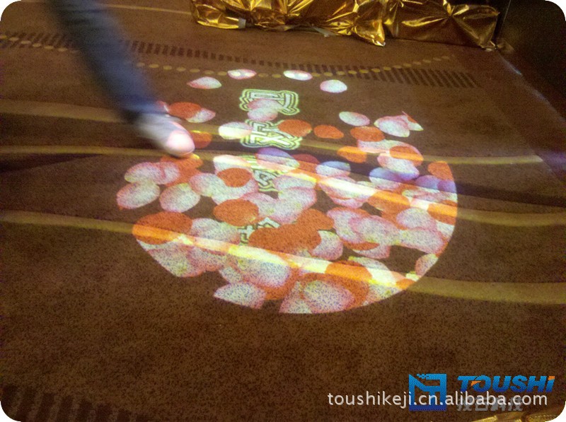 神龍汽車2012年供應(yīng)商大會(huì)展示