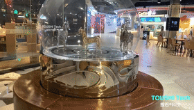 寧波印象城購物中心(錢湖北路店)中庭機(jī)械馬裝置