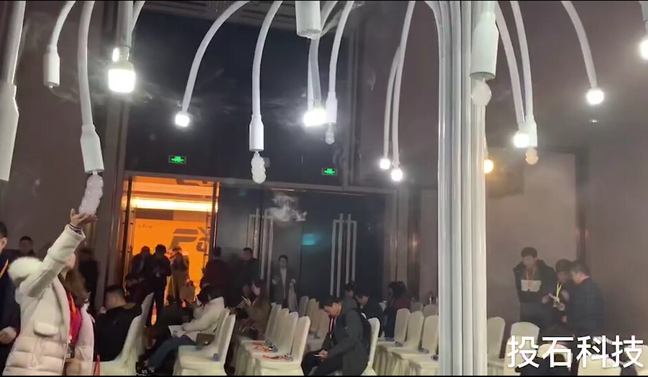 第三屆南京企劃人城市營銷峰會煙泡樹互動裝置