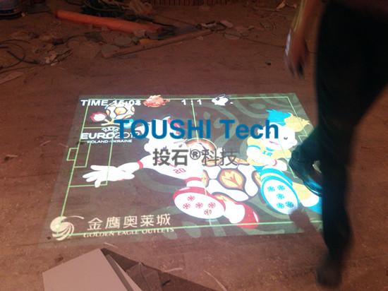 鹽城金鷹聚龍湖購物中心提供多媒體展示服務