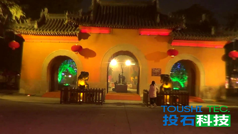 2013四川成都大廟會(huì)--<a href=http://www.westyy.cn/cases/349.html target=_blank class=infotextkey>360度全息</a><a href=http://www.westyy.cn/products/5/ target=_blank class=infotextkey><a href=http://www.westyy.cn target=_blank class=infotextkey>幻影成像</a></a>_2013220111434_副本.jpg