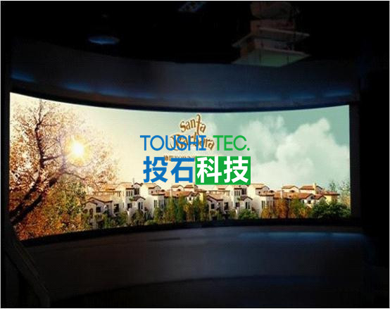 保利地產(chǎn)<a href=http://www.westyy.cn target=_blank class=infotextkey><a href=http://www.westyy.cn target=_blank class=infotextkey>數(shù)字展廳</a></a>120度弧幕投影_副本.jpg