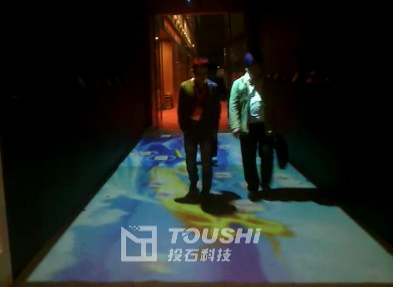 聯(lián)想2012年經(jīng)銷商大會互動投影案例